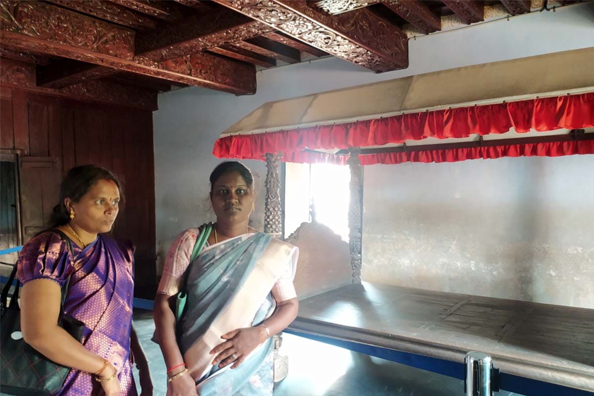 Best Couples Resorts in Paramakudi